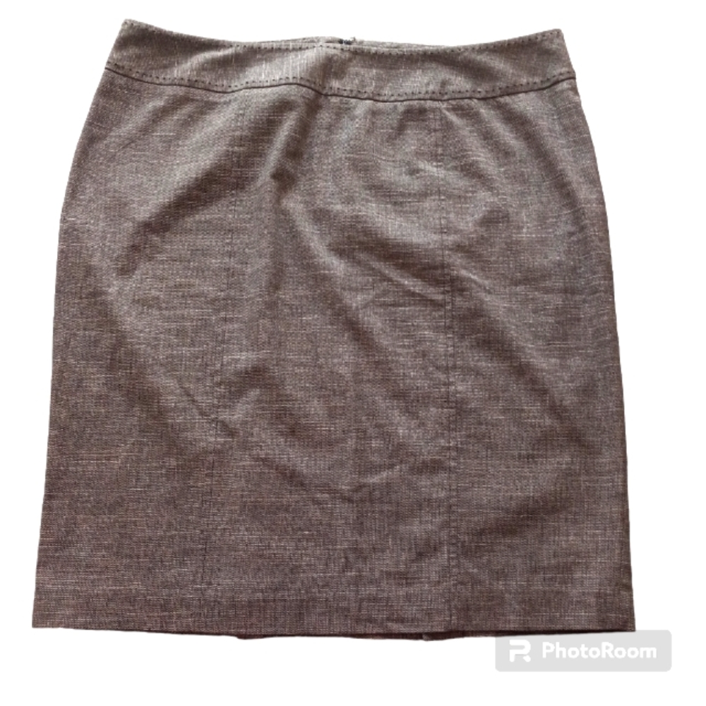 Lane Bryant size 18 linen blend knee length skirt back zip with button d…
